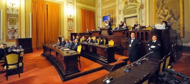 L'Ars approva riforma ex Province ma l'ultima parola spetta a Roma. L'opposizione: "Peggiore legge in 70 anni"