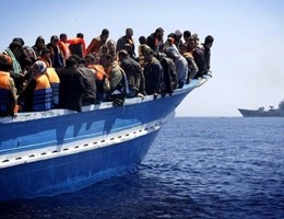 Immigrazione, oltre 90 naufraghi salvati in Grecia dagli italiani