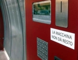 Palermo, macchinette ticket non danno resto agli utenti. La direzione: “Il servizio ha un limite”