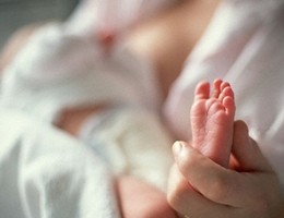 Oms: allattamento materno salverebbe 80 mila bambini ogni anno