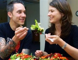 Vegani e vegetariani in aumento, la tavola è sempre più green