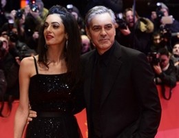 Apre la Berlinale, tutti pazzi per George Clooney (video)