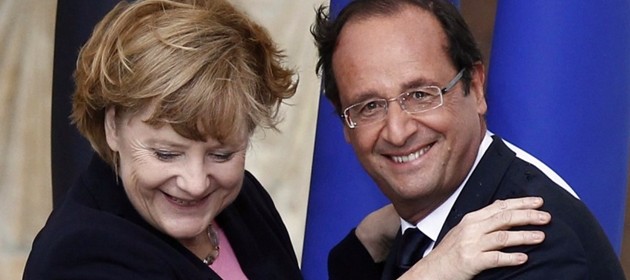 Merkel e Hollande preparano il vertice Ue in una taverna. Renzi resta fuori