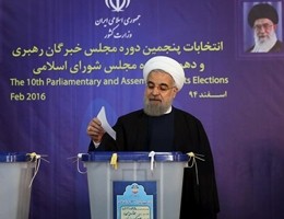 Elezioni in Iran, il voto del presidente Hassan Rouhani