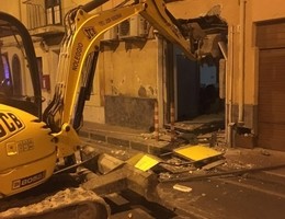 furto-postamat-acireale-assalto