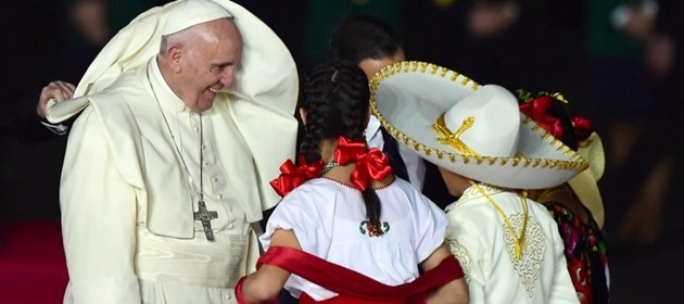 Papa a vescovi: non sottovalutare narcotraffico, è una "metastasi"