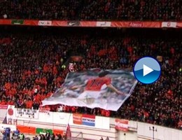 L’Amsterdam Arena omaggia Cruijff al 14′ di Olanda-Francia