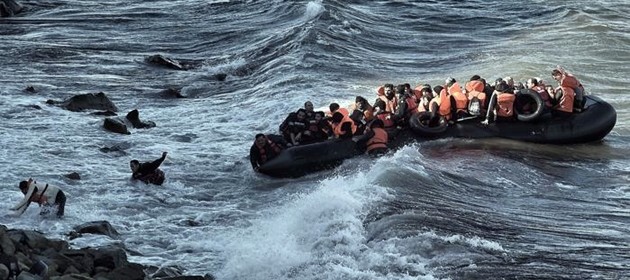 Venticinque morti in naufragio a largo della Turchia, 10 bambini. Domani vertice Ue: chiudere rotta balcanica