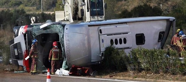 Spagna, collisione tra camion e pullman con studenti Erasmus: 13 morti e 43 feriti. Ci sono italiani