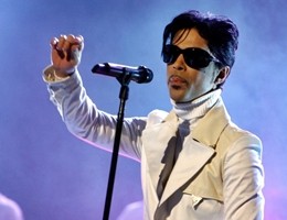 Prince, la famiglia annuncia un concerto in suo onore
