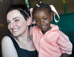 Arisa, una Voce per Haiti. Il canto al servizio dei bambini