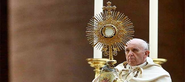 papa-eucaristia2