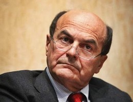 Pd, Bersani all’attacco: separare incarichi non è lunare, lo propose lo stesso Renzi
