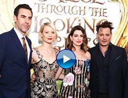 anne-hathaway-johnny-depp-mia-wasikowska-alice-premiere-hollywood