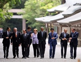 Al via G7 in Giappone, leader del mondo visitano il tempio di Ise