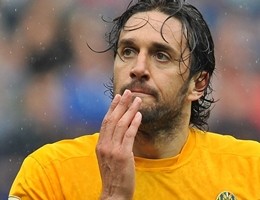 Calcio, Toni annuncia ritiro: "Con Juve la mia ultima partita"