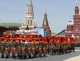 A Mosca la parata sulla Piazza Rossa per la vittoria sul nazismo