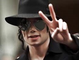 Video ed immagini pedopornografiche in casa di Michael Jackson