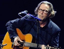 Eric Clapton: "Mi è sempre più difficile suonare la chitarra"