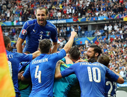 Euro 2016, continua il sogno Italia. Spagna ko, 2-0 con Chiellini e Pellè. Conte: "Ragazzi straordinari"
