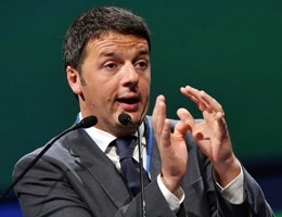 Renzi, limite premier 2 mandati. E attacca la Raggi: problema per i romani