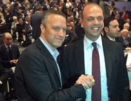 Convergenza di Ala, Ap e tosiani. Alfano apre a Forza Italia, ma primarie