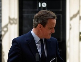 L’addio di Cameron a Downing Street: un onore servire il Paese