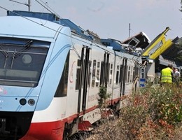 incidente-treni-puglia-scontro-frontale