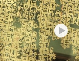 Svelata al Museo del Cairo la più antica scrittura su papiro