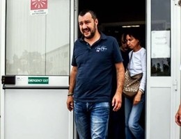 Salvini nell’ex campo base di Expo che accoglierà i profughi