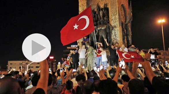 Turchia, sospesi quasi 3.000 giudici dopo il fallito golpe