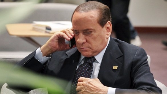 Berlusconi richiama all'unità, rinnovare e non rottamare Fi. Parisi: "Non ci sarà un leader ma una squadra"
