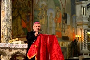 Vescovo di Tblisi aspetta il Papa: noi minoranza che arricchisce