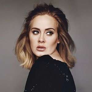 The Sun: "Adele pensa ad una pausa dai tour per dieci anni"