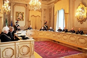 Italicum, Frigo lascia la Consulta. Restano con 14 giudici, presidente sarà ago della bilancia