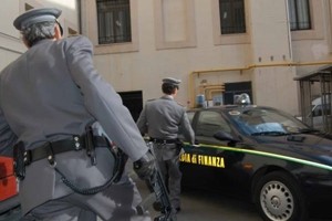 Arresti per appalti a Caserta, in manette anche presidente della Provincia