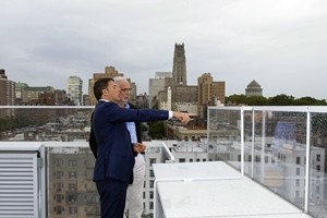 Renzi a New York con Renzo Piano nei cantieri della Columbia