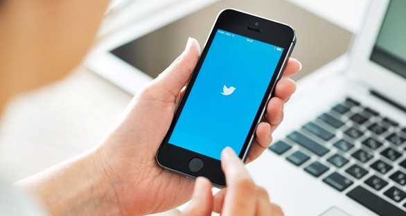 I social il vero business, Twitter spicca il volo in Borsa. Possibile la vendita al colosso Google