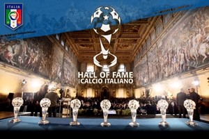 Calcio, altre 10 stelle in "Hall of fame italiana". C'è anche Berlusconi