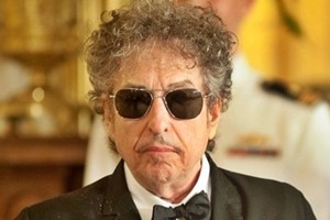 Telenovela Dylan, dopo due mesi il cantante ringrazia per il premio Nobel