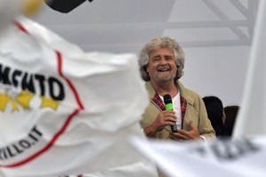 Grillo pensa a referendum su Euro. E sugli immigrati, regolamento di Dublino e' ingiusto