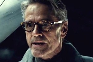 Cinema, anche Jeremy Irons nel nuovo Batman di Ben Affleck?