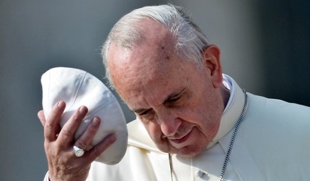 Papa: cristiani alternativi, mai polemici e arroganti