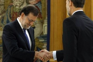 Spagna, Rajoy giura da premier. Ora tre giorni per nuovo governo