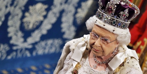 Regina Elisabetta II ha firmato la legge per via libera a Brexit