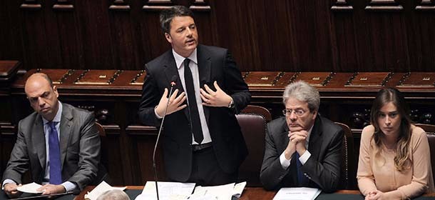 Camera dei Deputati - Matteo Renzi riferisce in aula sul naufragio