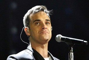 Dichiarazioni shock di Robbie Williams: "Ho utilizzato il Botox e non muovo più la fronte"
