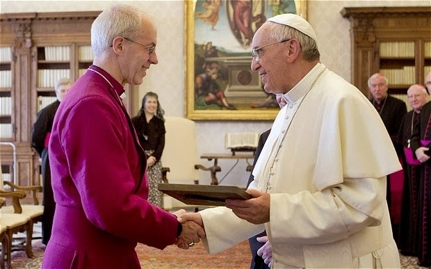 Donne sacerdote e gay, Papa e arcivescovo di Canterbury distanti