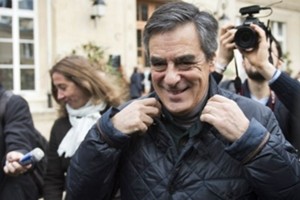 Primarie della destra francese: vince Fillon, travolto Sarkozy. L'ex presidente: "Mi congratulo con lui e Juppe"