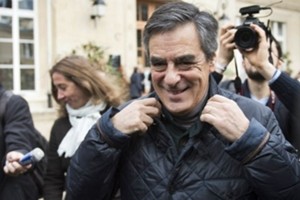 fillon-primaires-main
